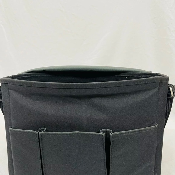 BOSE Sound Dock Travel shoulder Bag. - Picture 5 of 7